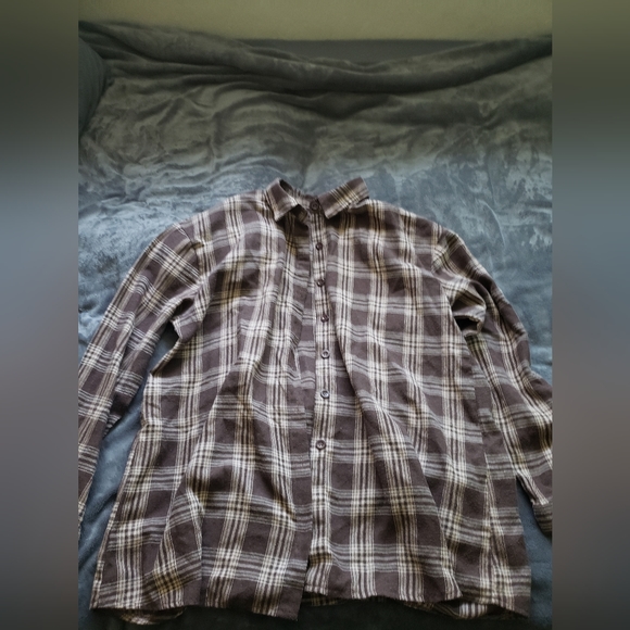 Flannel - Picture 1 of 3